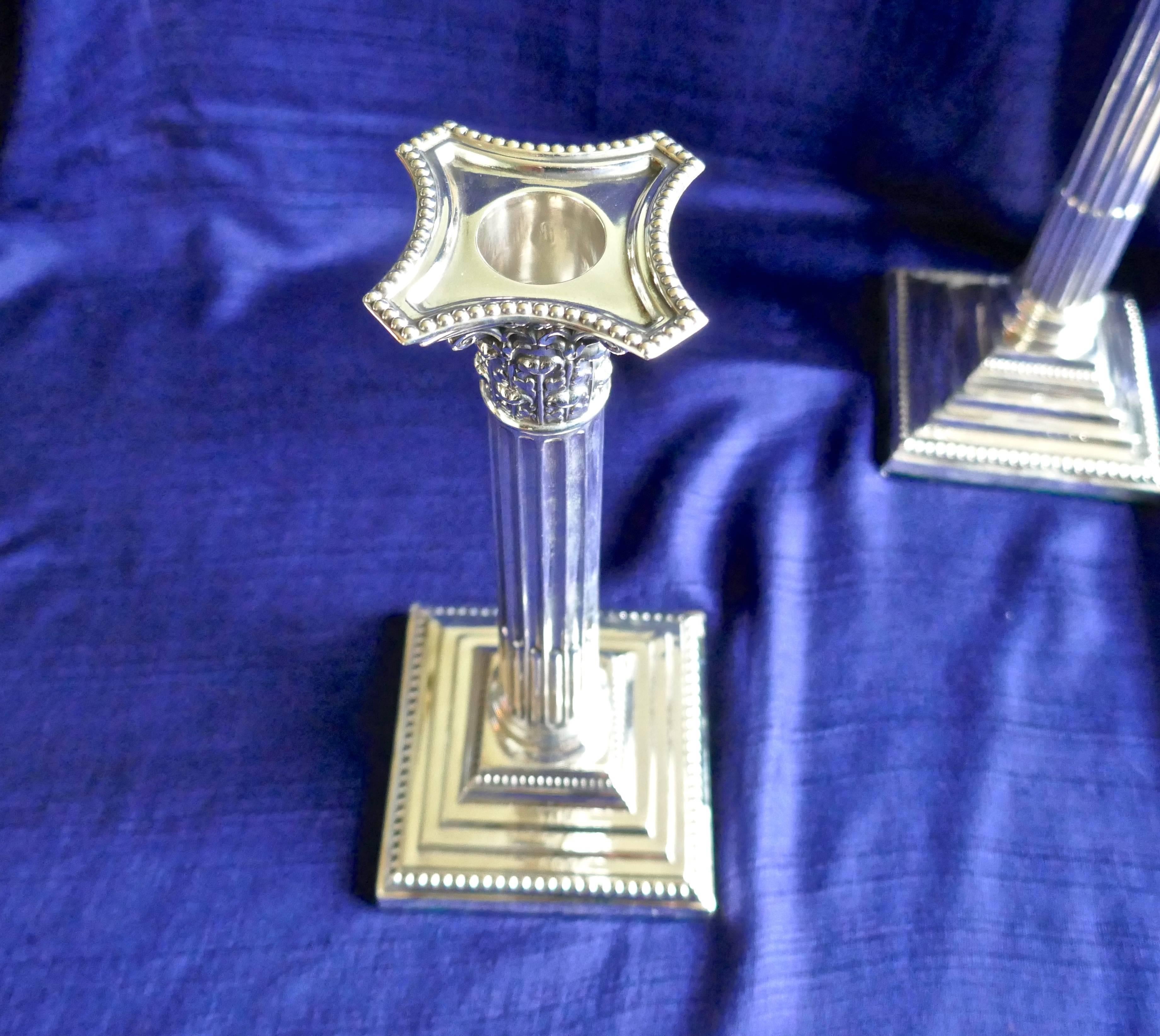  Pair of Classical Corinthian Column Silver Candlesticks Edwardian, 1910 In Good Condition In Chillerton, Isle of Wight