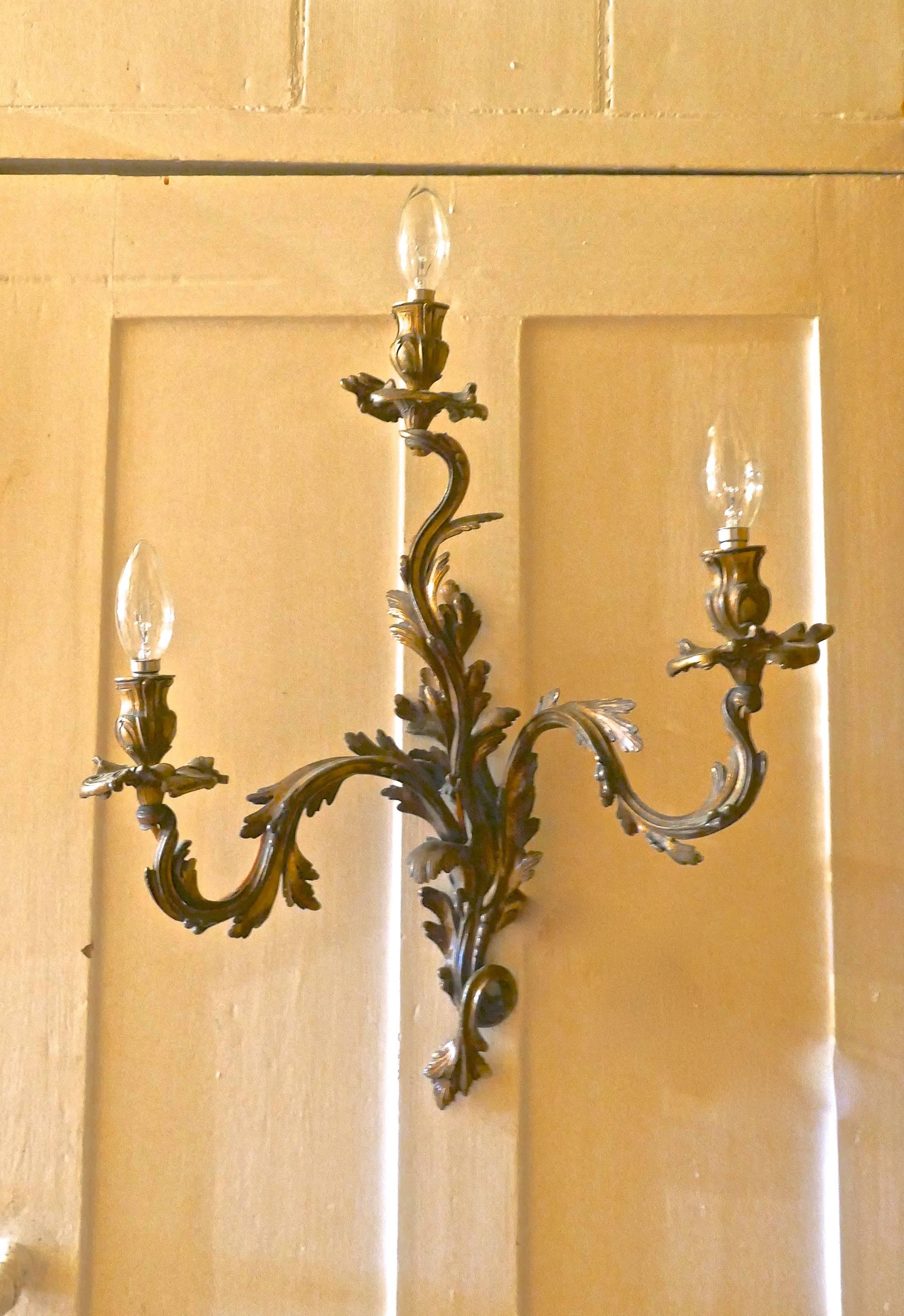 Set of Five Large Gilded Bronze Triple French Wall Sconces In Good Condition In Chillerton, Isle of Wight
