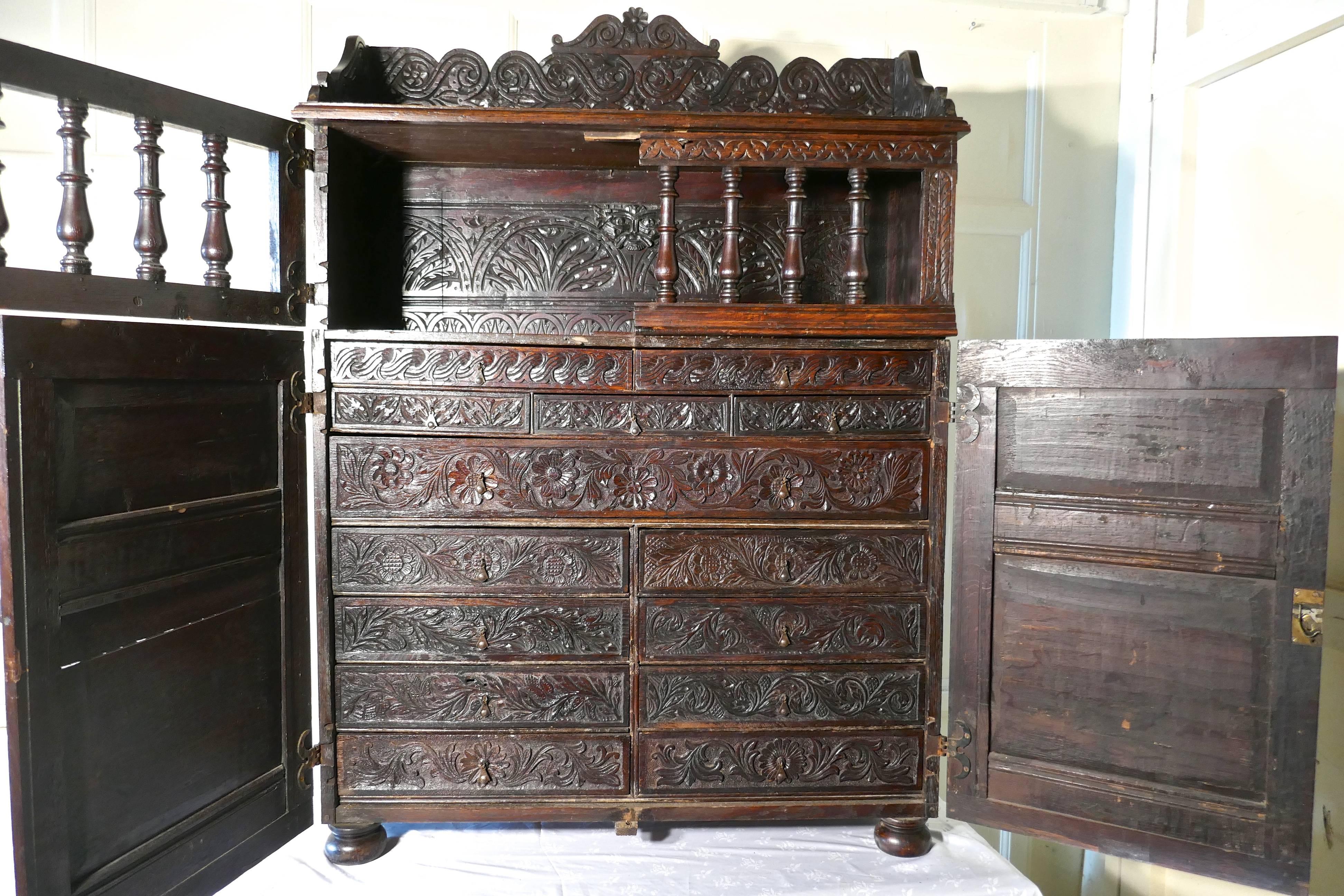 17th Century Antique Housekeepers Oak Food Cupboard, Bread Hutch In Good Condition In Chillerton, Isle of Wight