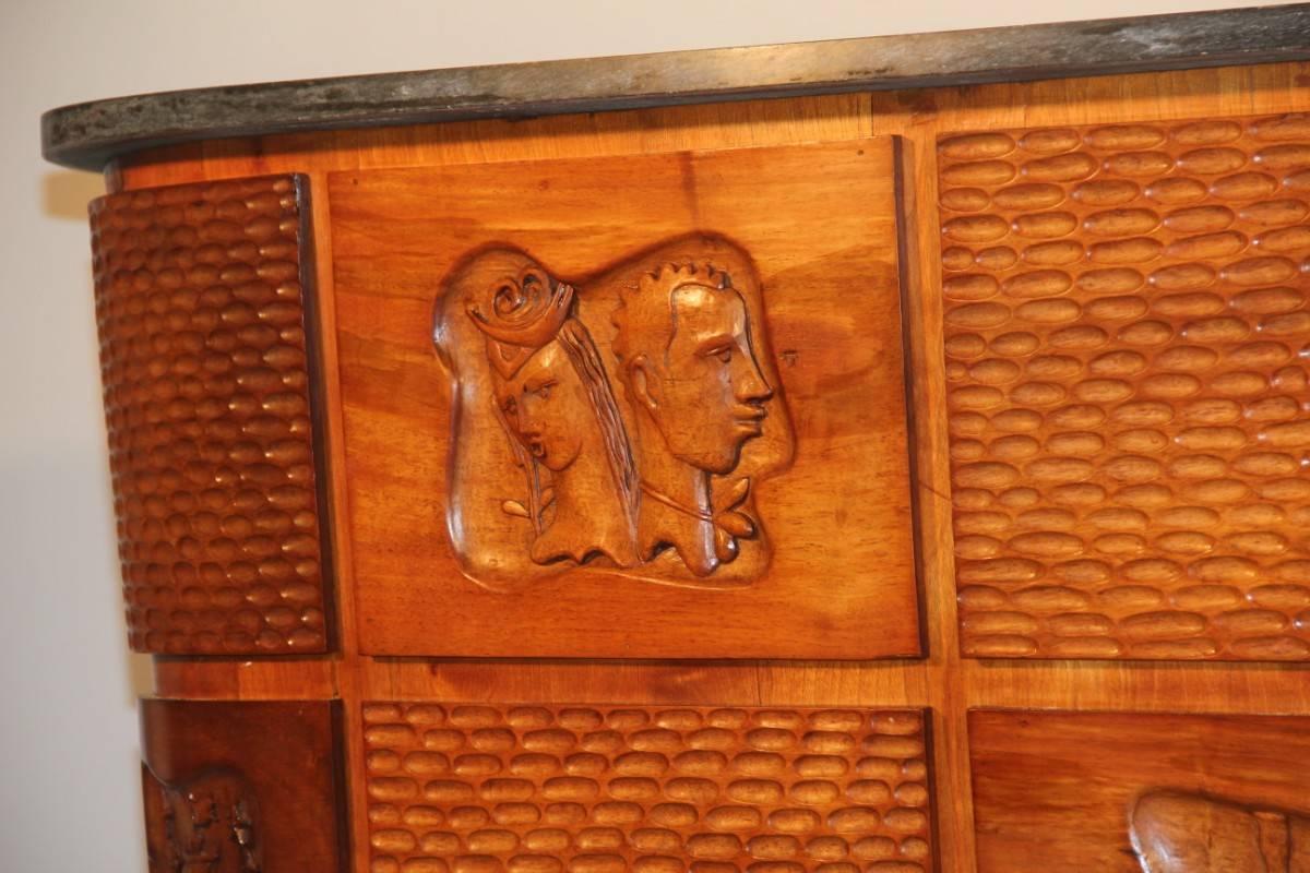 Mid-Century Modern Bar Cabinet in 1940 Attributed To Atelier Borsani Walnut Wood Sculpture 