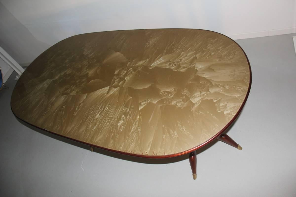 Elegant Oval Dining Table Mid-Century Italian Design For Sale 3