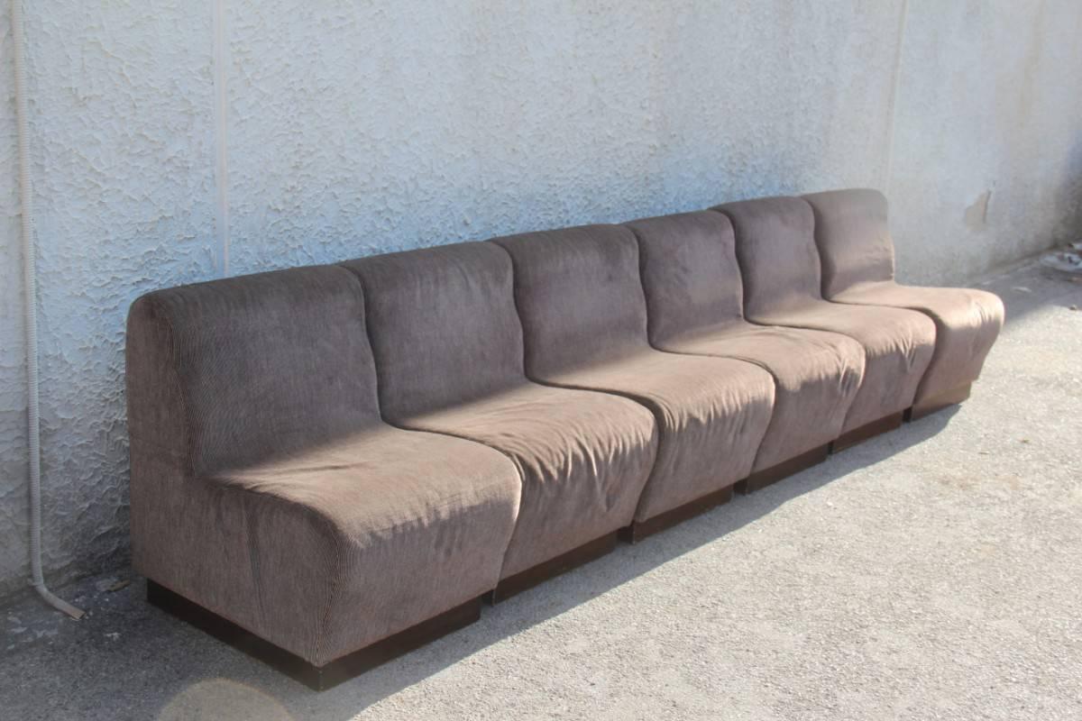 Modular minimal sofa Italian design 1970s. Six pieces.