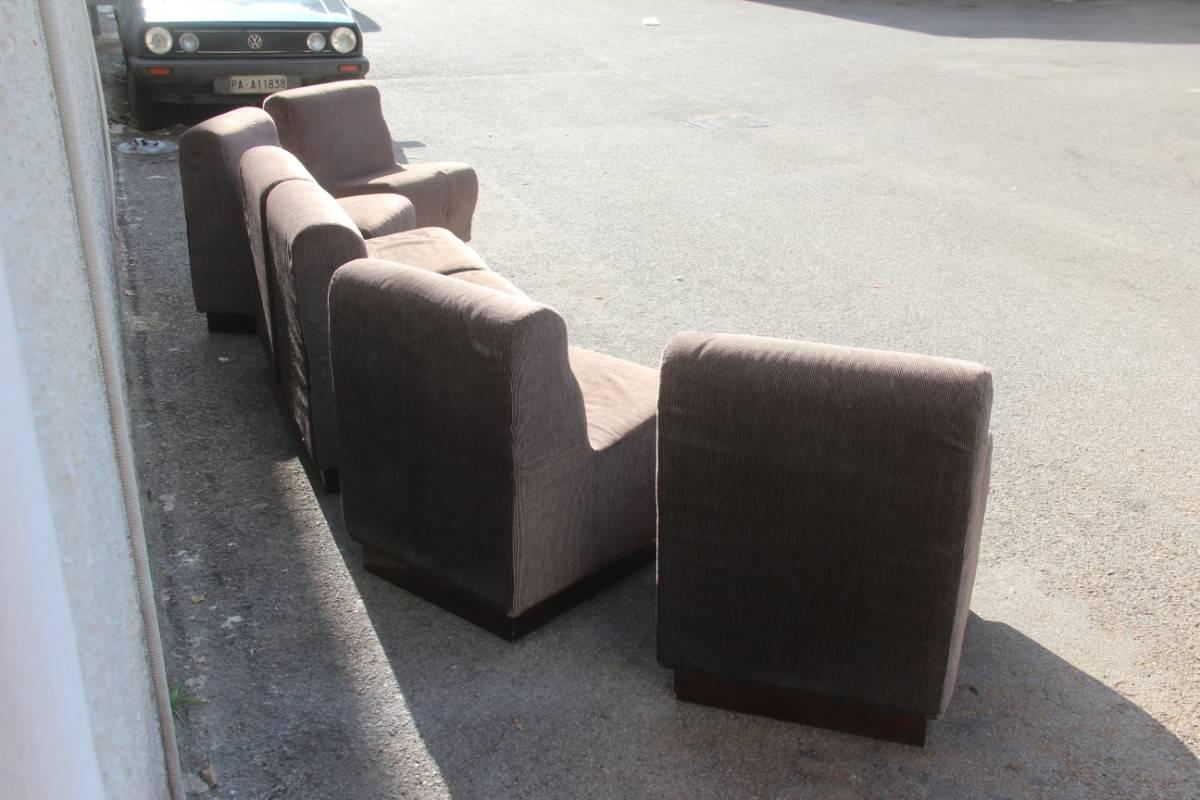 Mid-Century Modern Modular Minimal Sofa Italian Design 1970s For Sale