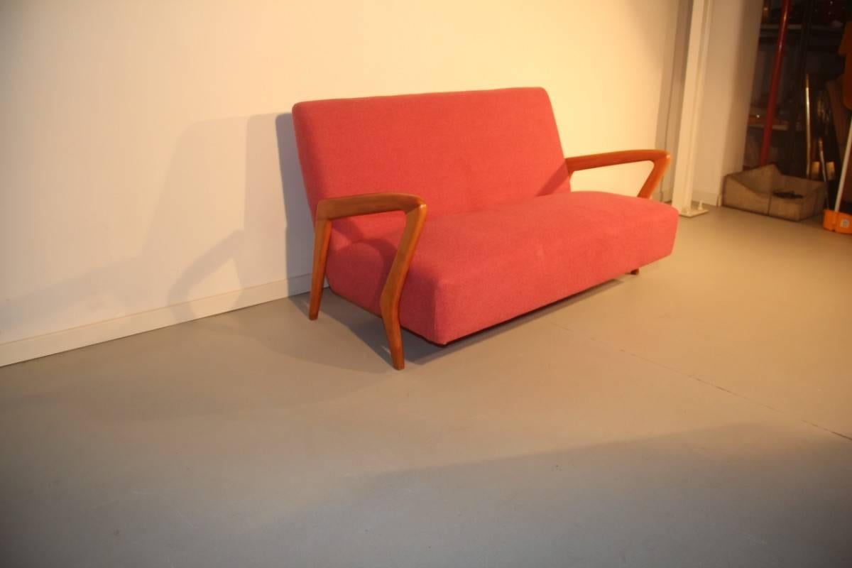 Italian Mid-Century geometric sofa particular design, the style is similar to some works of Ico Parisi.