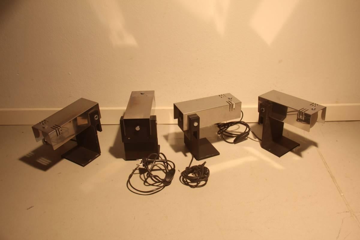 Minimalistische minimalistische Tischlampe aus Stahl, 1970er Jahre (Metall) im Angebot