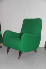Paire de fauteuils italiens de design du milieu du siècle dernier à pieds en bois vert Paolo Buffa