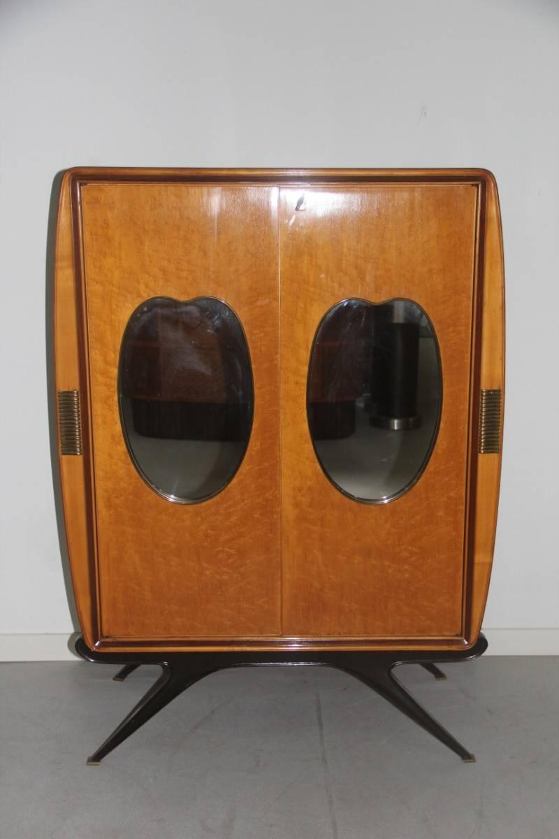 Laiton Petit meuble de rangement rare de bar du milieu du siècle dernier design italien d'Osvaldo Borsani en vente