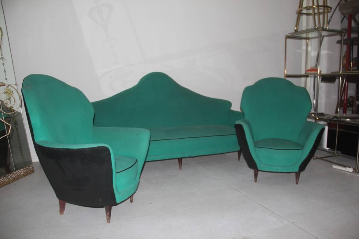 Particular living room sets, Italian design Mid-Century; velvet is the original of his era.

Height 100 cm armchairs cm.75x75.
