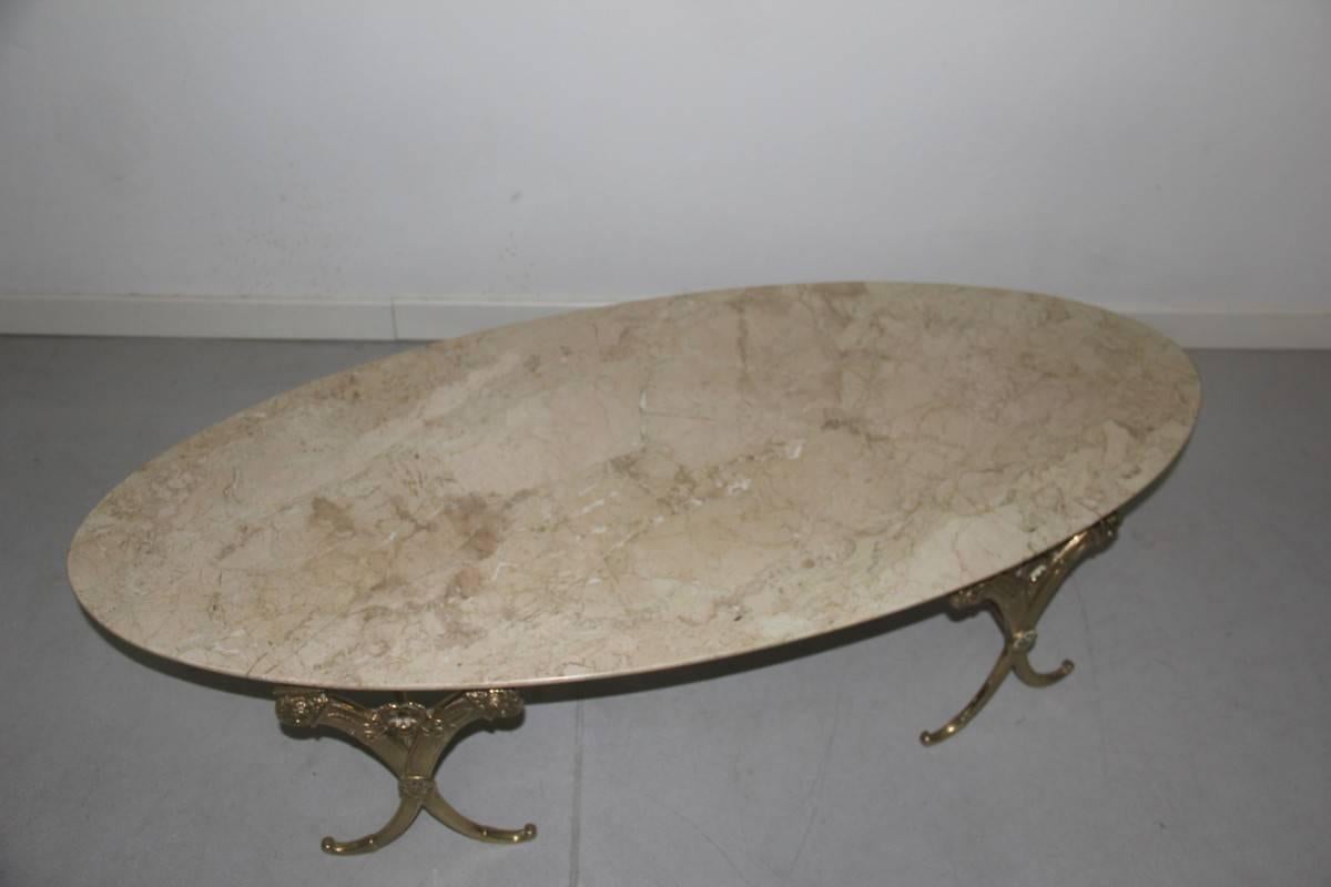 Elegant refined low oval table mid-century Italian design.