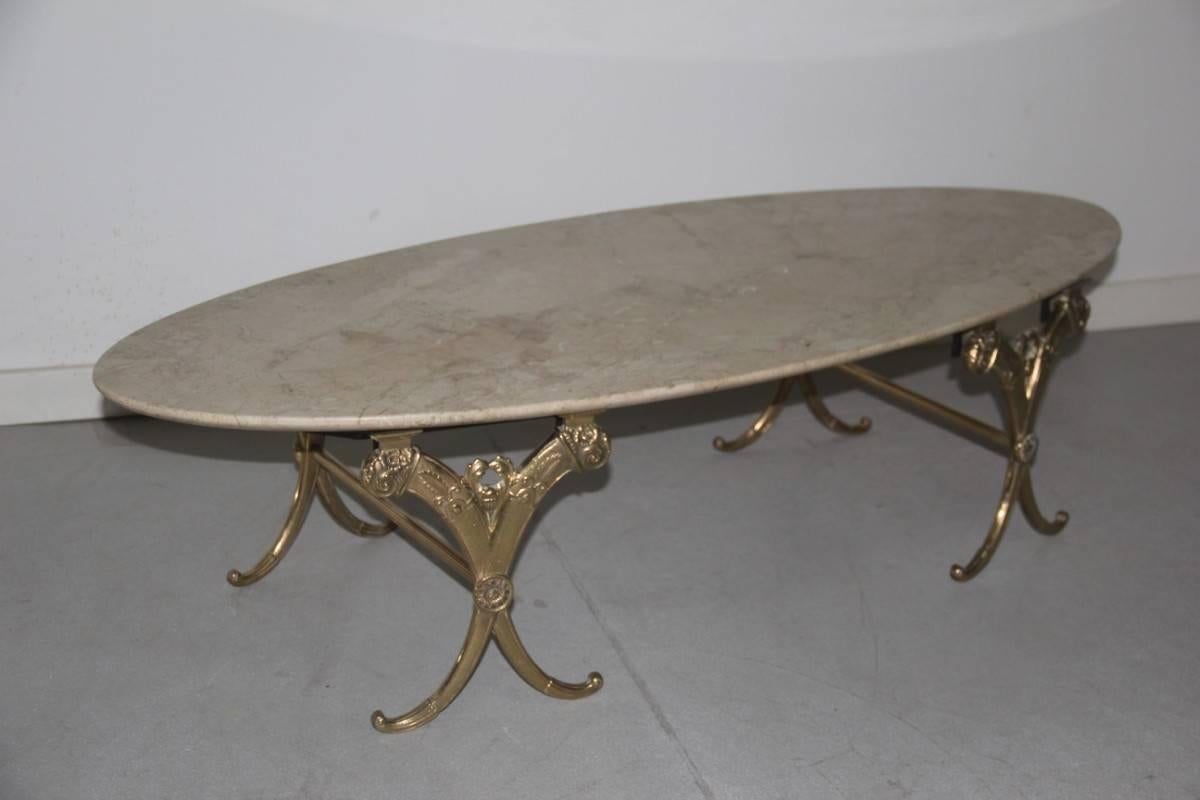 Elegant Refined Low Oval Table Mid-Century Italian Design Brass and Marble In Good Condition In Palermo, Sicily