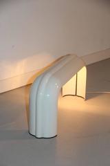 Lampada da tavolo Eco di Luciano Annichini per Artemide – Design Pop Art
