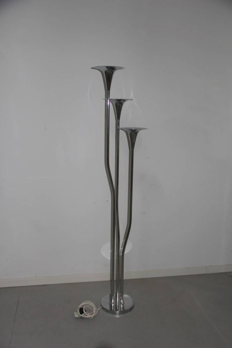 Mid-Century Modern Lampadaire Reggiani en forme de trompettes en acier, design italien, 1970  en vente