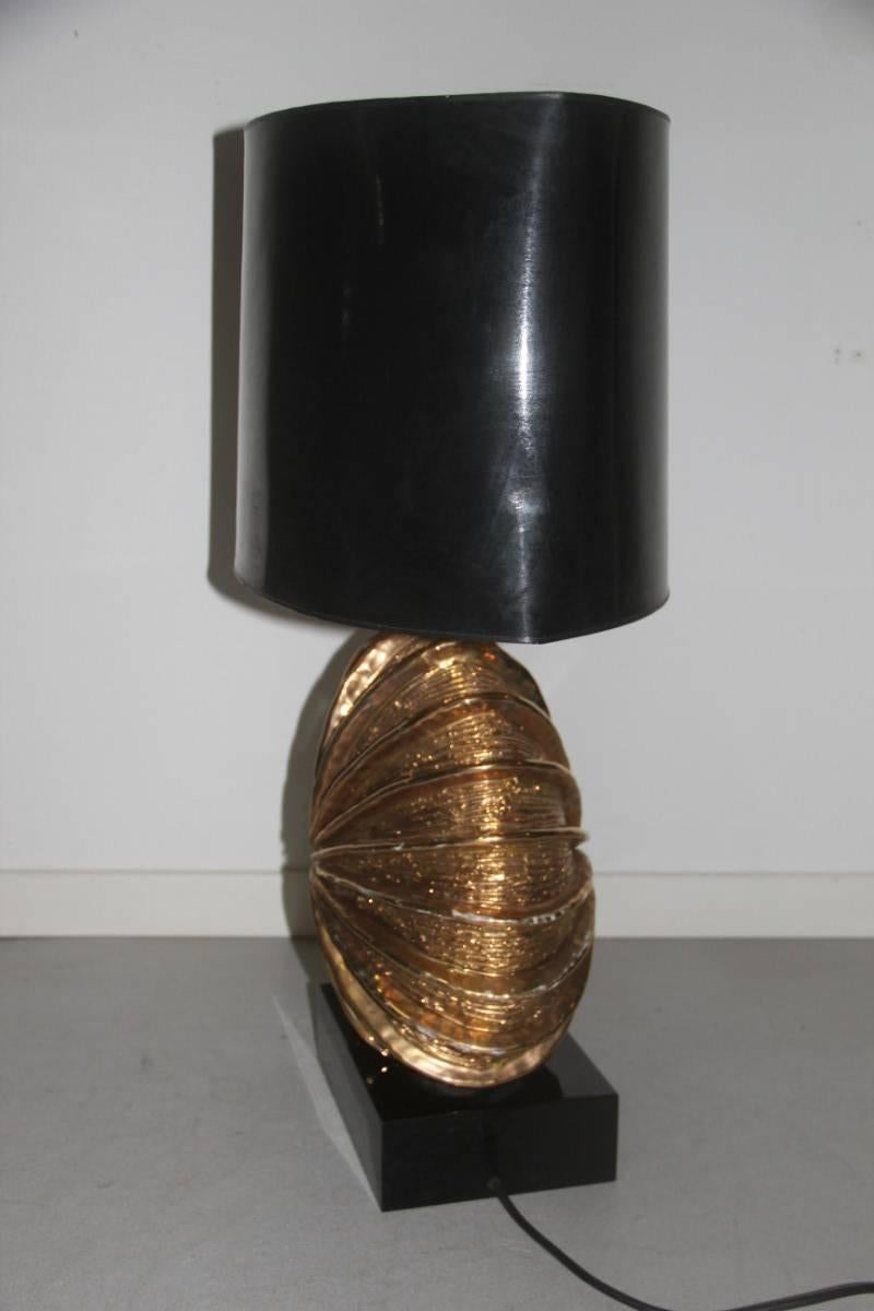 Particular ceramic table lamp, 1970 Maison Jansen, base in lacquered wood, glazed ceramic in 18-karat gold, refined elegant and unique in its kind, something beautiful for your unique home.