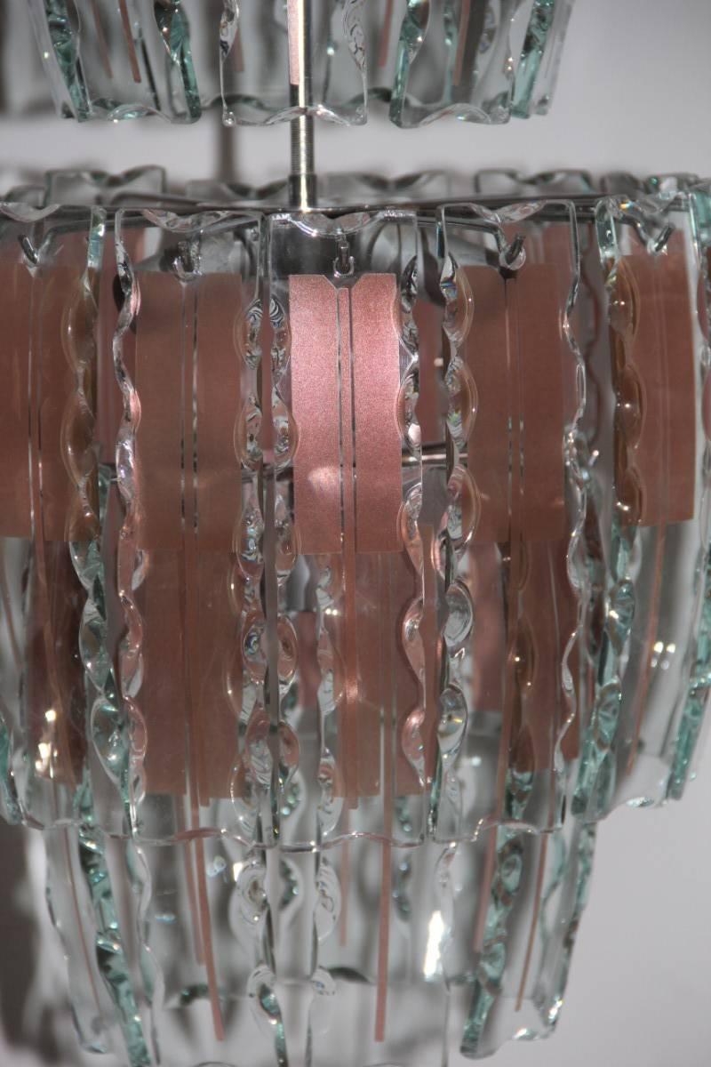 Paar Kronleuchter aus geschwungenem Glas, 1970er Jahre, Kristall, Stahl, italienisches Design, abgeschrägt im Angebot 1