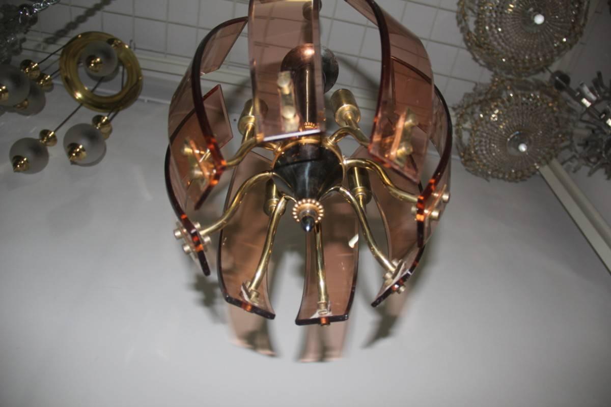 Mid-20th Century Brass and Curved Glasses Chandelier, 1950s For Sale