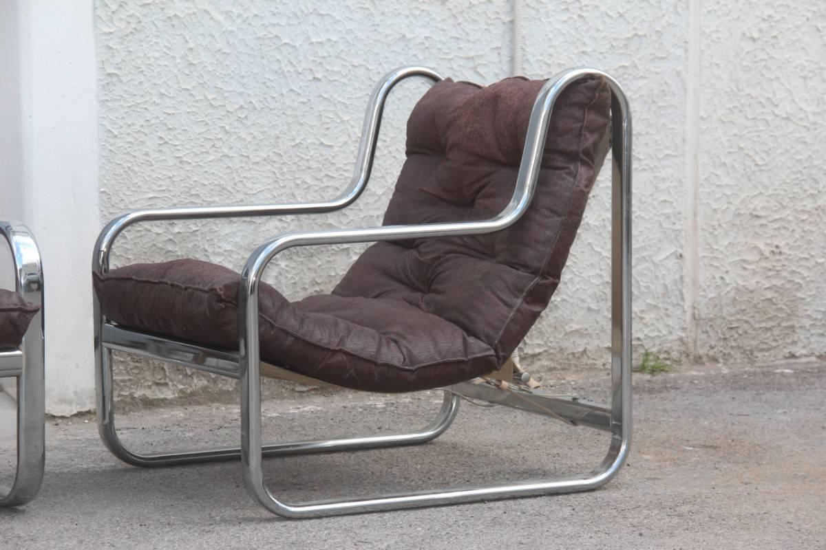 Soggiorno degli anni '70 in pelle e metallo cromato curvato di design italiano in vendita 1