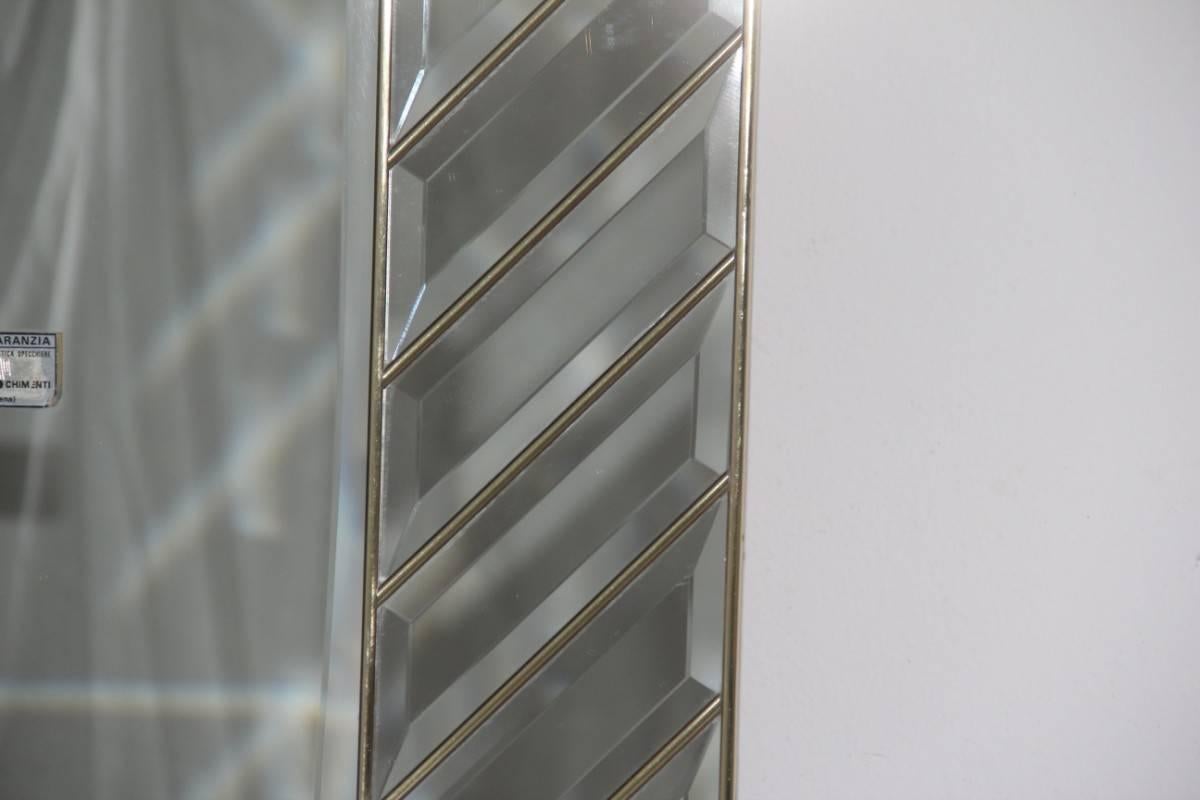 Espejo de Pared Italiano 1970 Cristales Latón Biselado Moderno de mediados de siglo en venta
