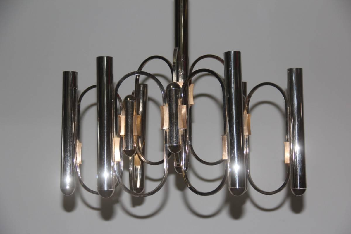 Sciolari sculptural chandelier Italian design, 1970s, made of chromed metal and brushed brass parts.