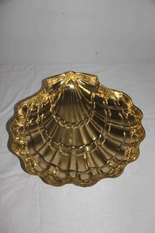 Large, 1950 Chic Design Embossed Brass Shell Bowl For Sale at 1stdibs