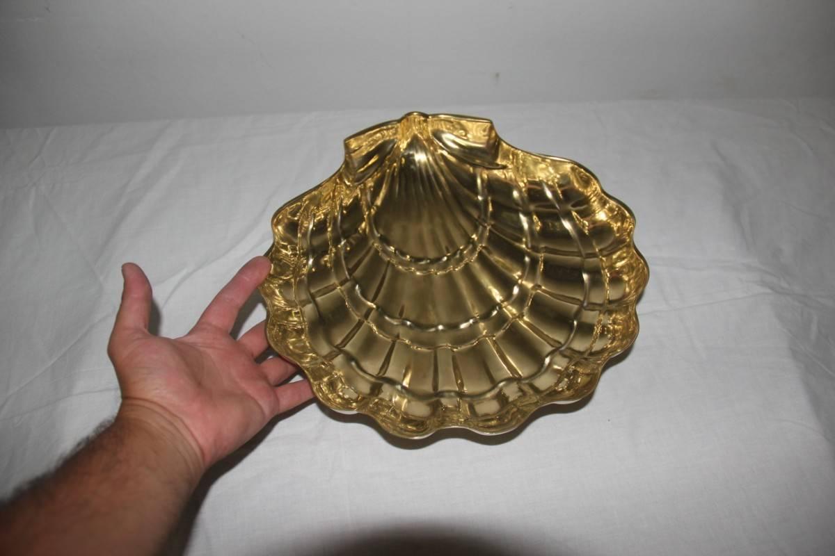Mid-20th Century Large, 1950 Chic Design Embossed Brass Shell Bowl For Sale
