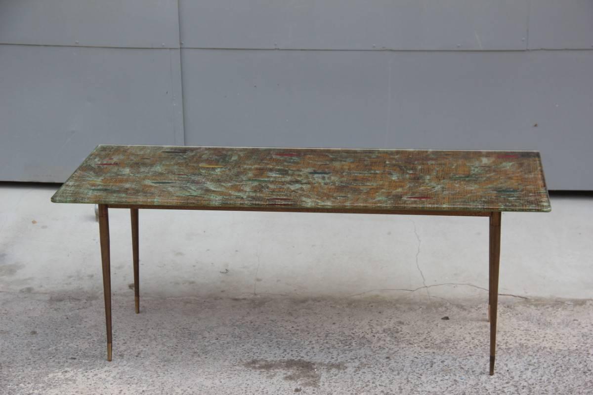 Elegant Mid-Century Italian Coffee Table Cristal Art Brass and Metal Feet In Excellent Condition For Sale In Palermo, Sicily