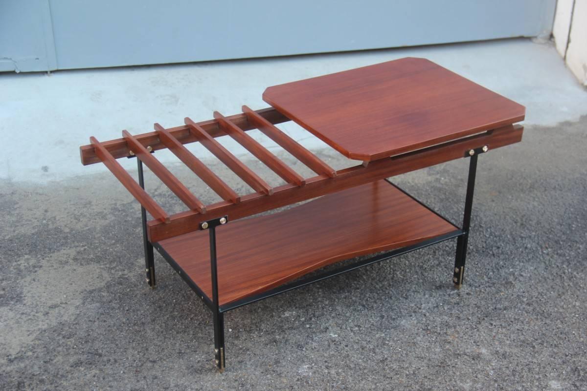 Italian Midcentury Table Coffee 1950s Minimal Sculptural Design In Excellent Condition For Sale In Palermo, Sicily