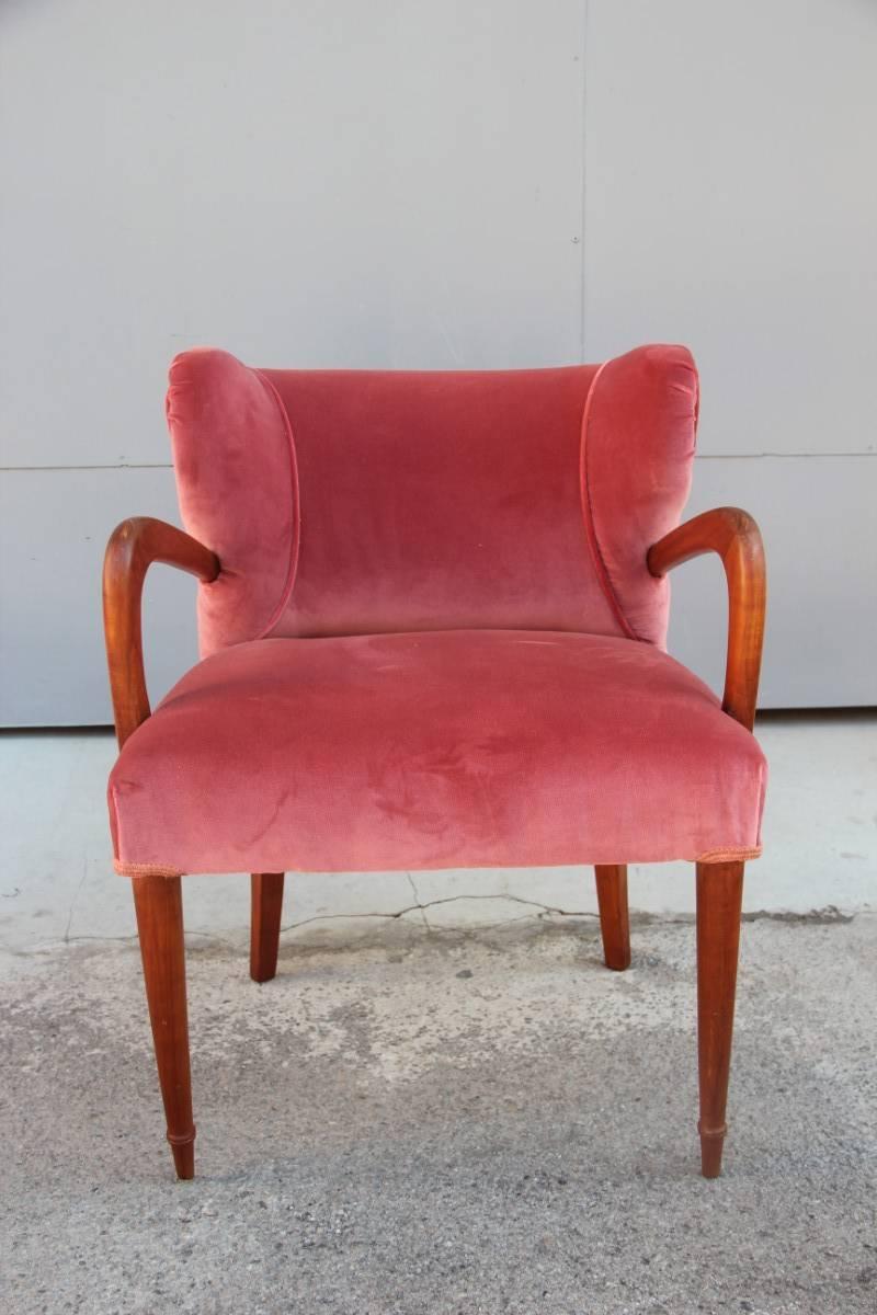 Mid-20th Century Armchair in Pink Velvet and Italian Design Mahogany Wood