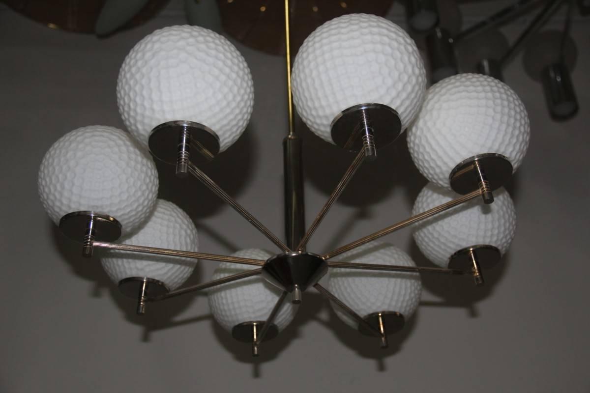 Italian Chandelier glass balls and brass Mid century modern  In Good Condition For Sale In Palermo, Sicily