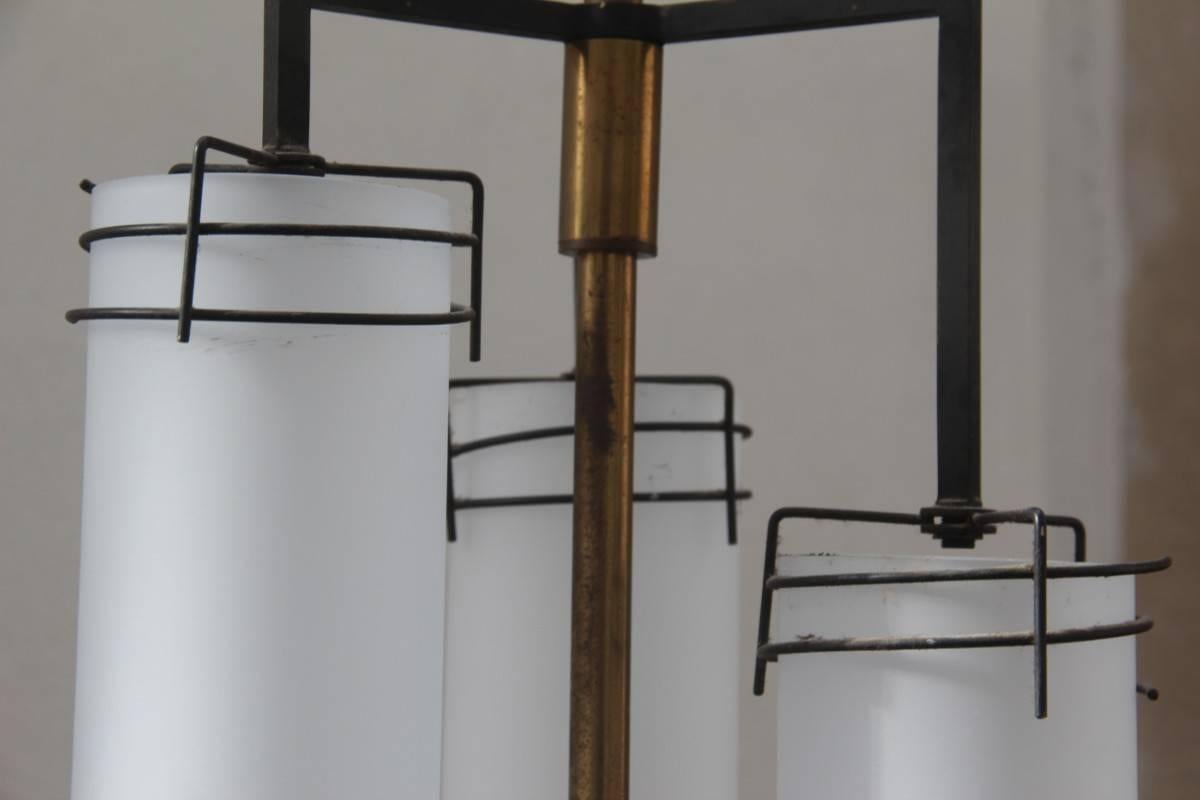 Italienische Stehlampe im Mid-Century-Design aus Glas und Messing, Stilnovo zugeschrieben (Metall) im Angebot