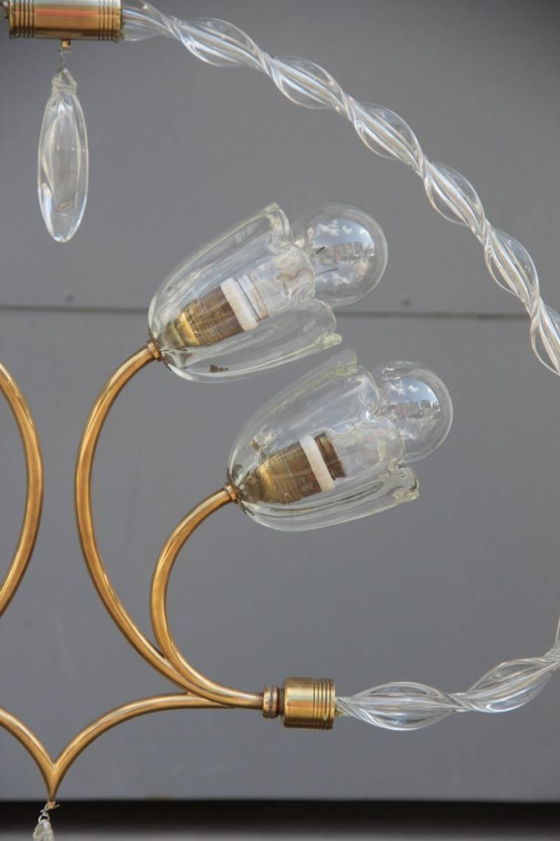 Elegant Italian Murano Art Glass, 1940s chandelier, elegant delicate and extraordinary manufacture.