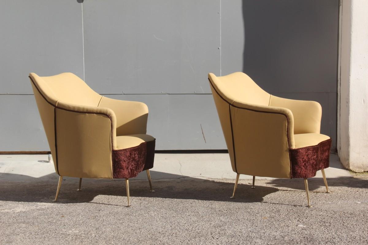 ISA Bergamo pair of armchairs Italian design Mid-Century Modern brown brass feet.

