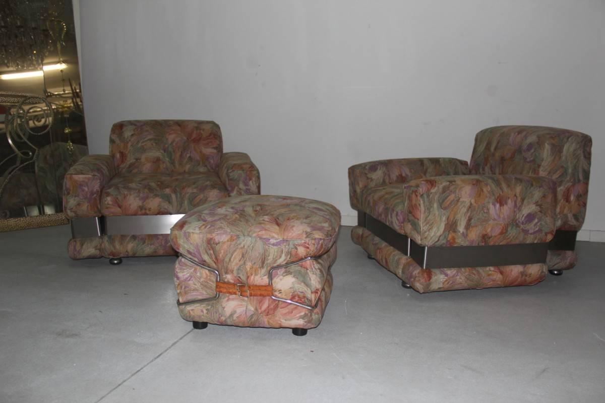 1970 Chic and Very Stylish Naif Armchairs with Ottoman Pop Art Flowers  In Fair Condition For Sale In Palermo, Sicily