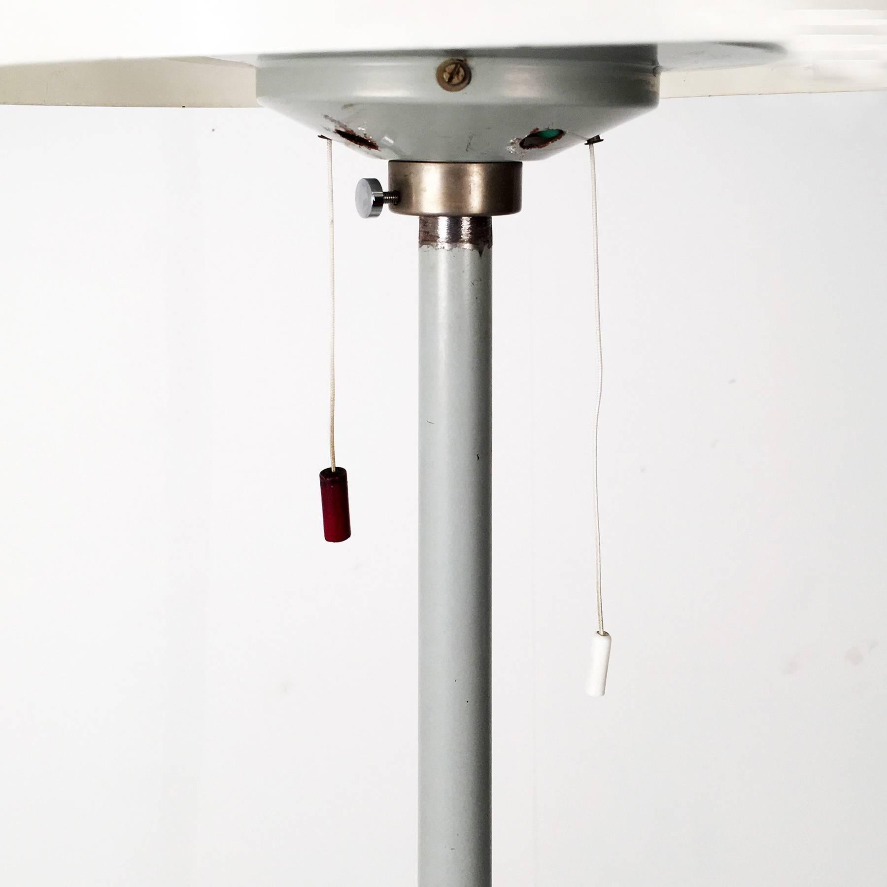 Dutch Industrial Design Floor Lamp by Niek Hiemstra for Evolux In Good Condition For Sale In Cologne, DE