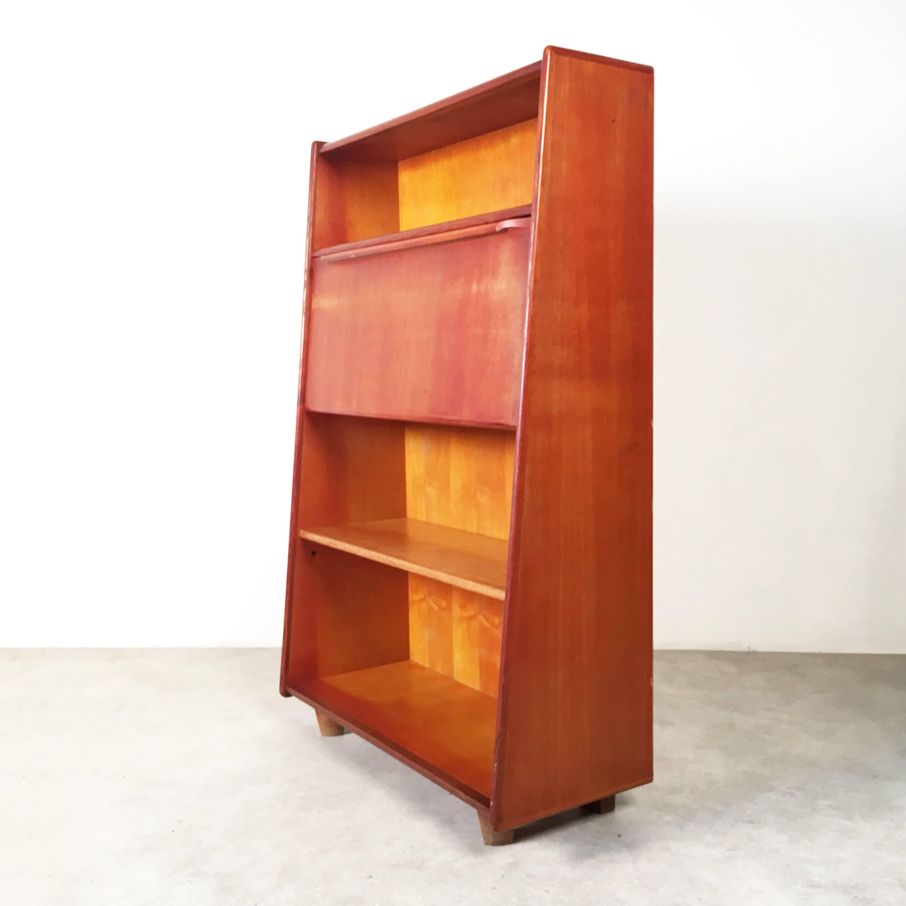 Secterary from the Oak series, designed in 1956 by Cees Braakman, manufactured in the Netherlands by UMS Pastoe. The Oak series was Braakman's first big success, with more to follow. Pieces from this series are now considered as outstanding examples