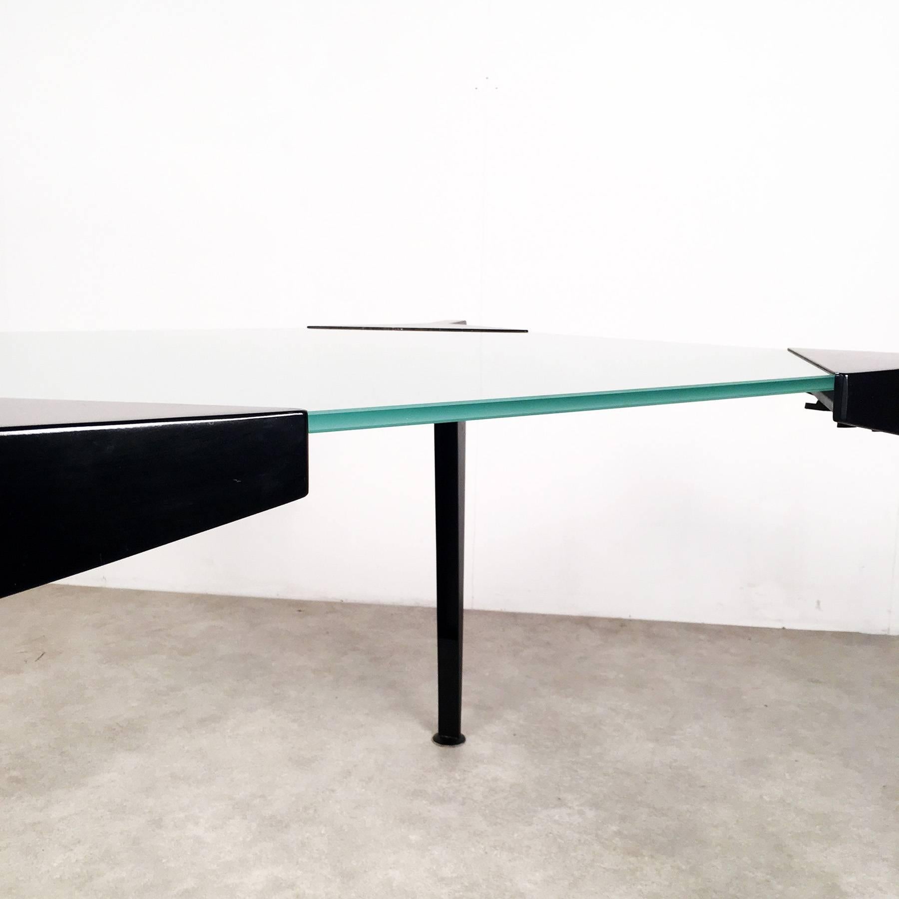 Postmodern Dining Table from the 1980s In Excellent Condition For Sale In Cologne, DE