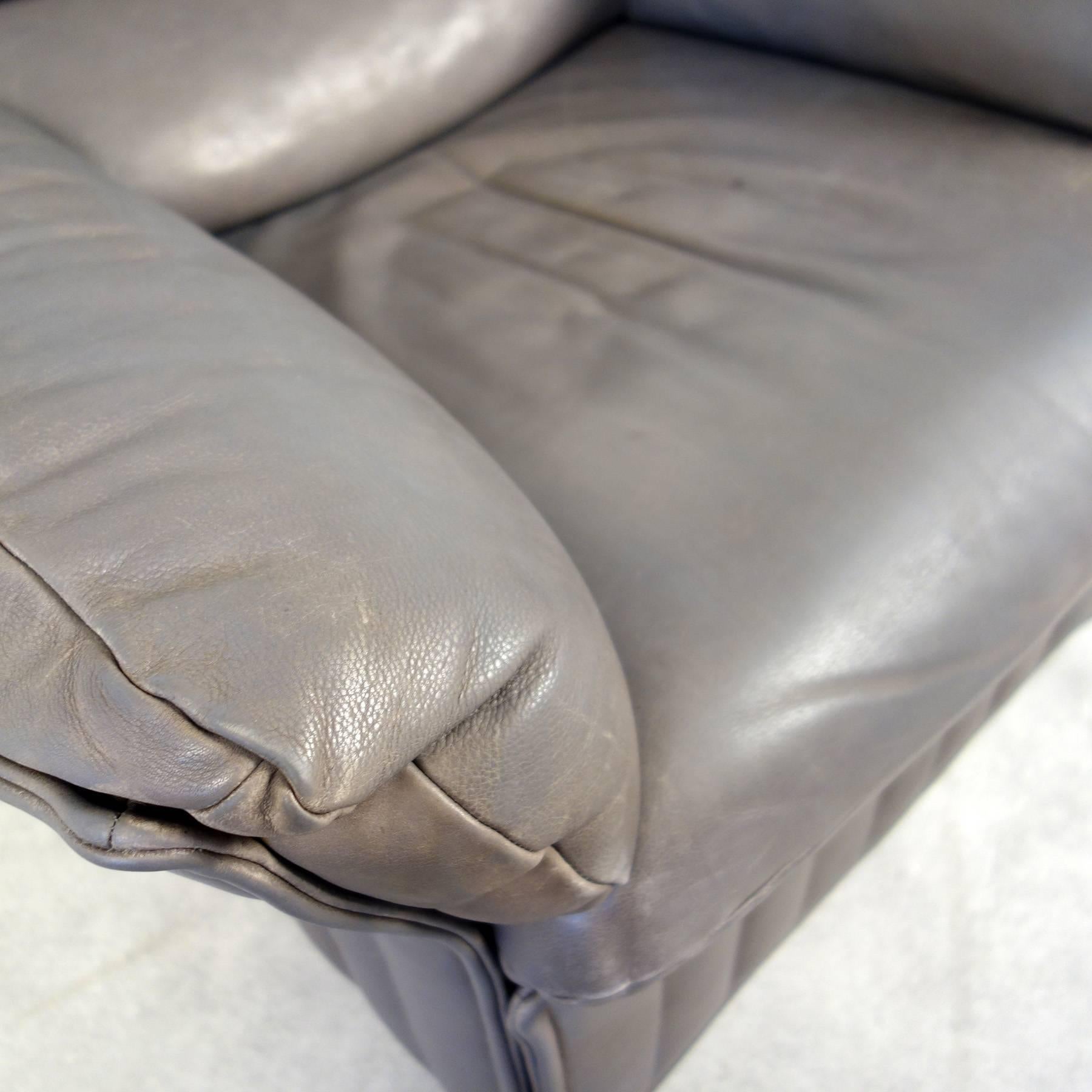 High Quality Leather Lounge Suite from the 1960s For Sale 3