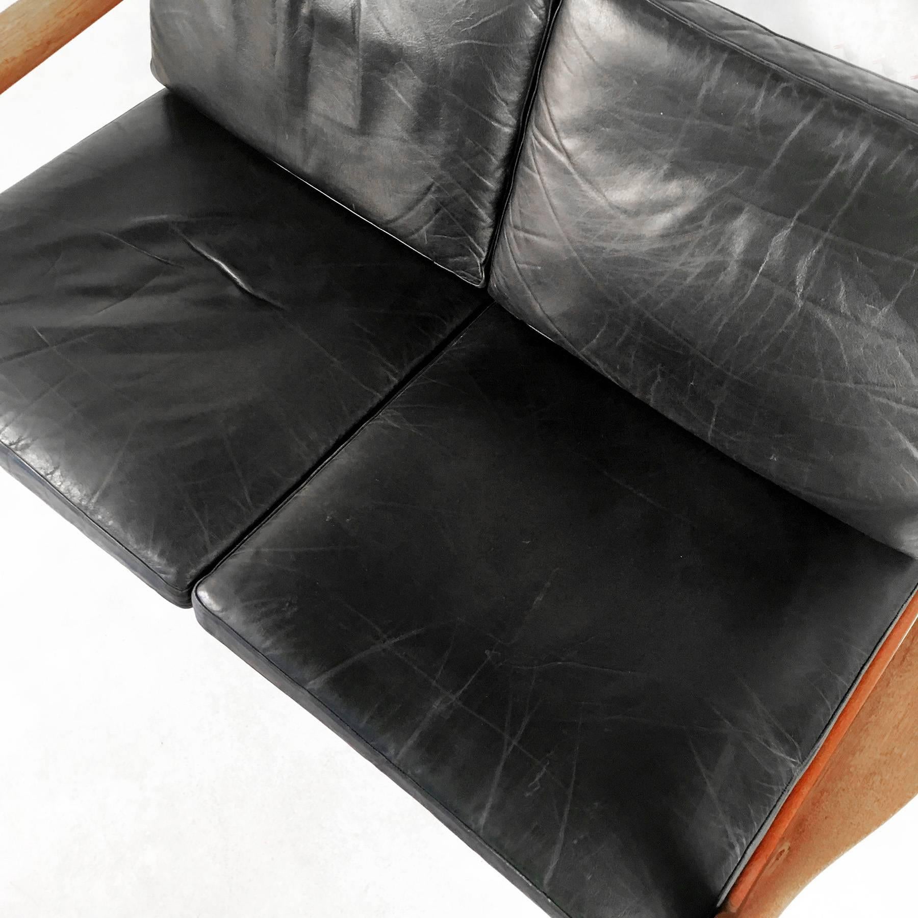 Danish Two-Seat Sofa by Illum Wikkelso for Eilersen For Sale 2