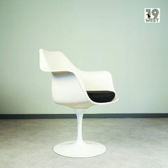 Tulip Armchair by Eero Saarinen, Made by Knoll International