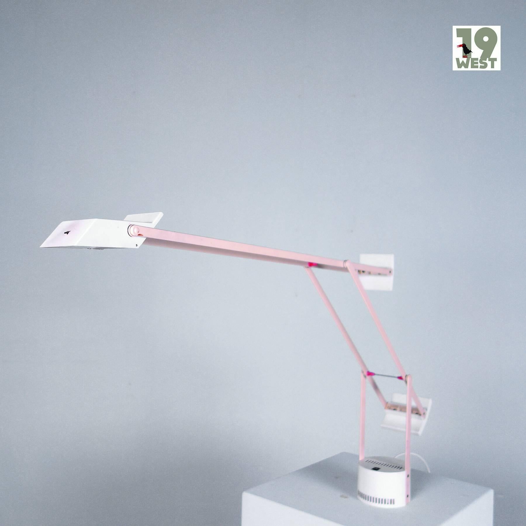 Mid-Century Modern Tizio Tavolo Table Lamp by Richard Sapper for Artemide For Sale