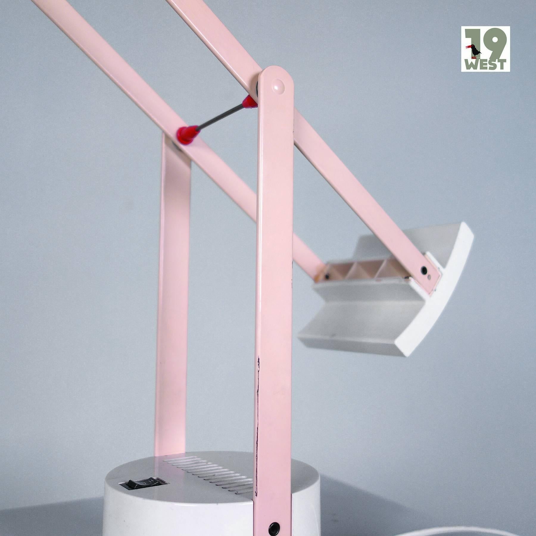 Late 20th Century Tizio Tavolo Table Lamp by Richard Sapper for Artemide For Sale