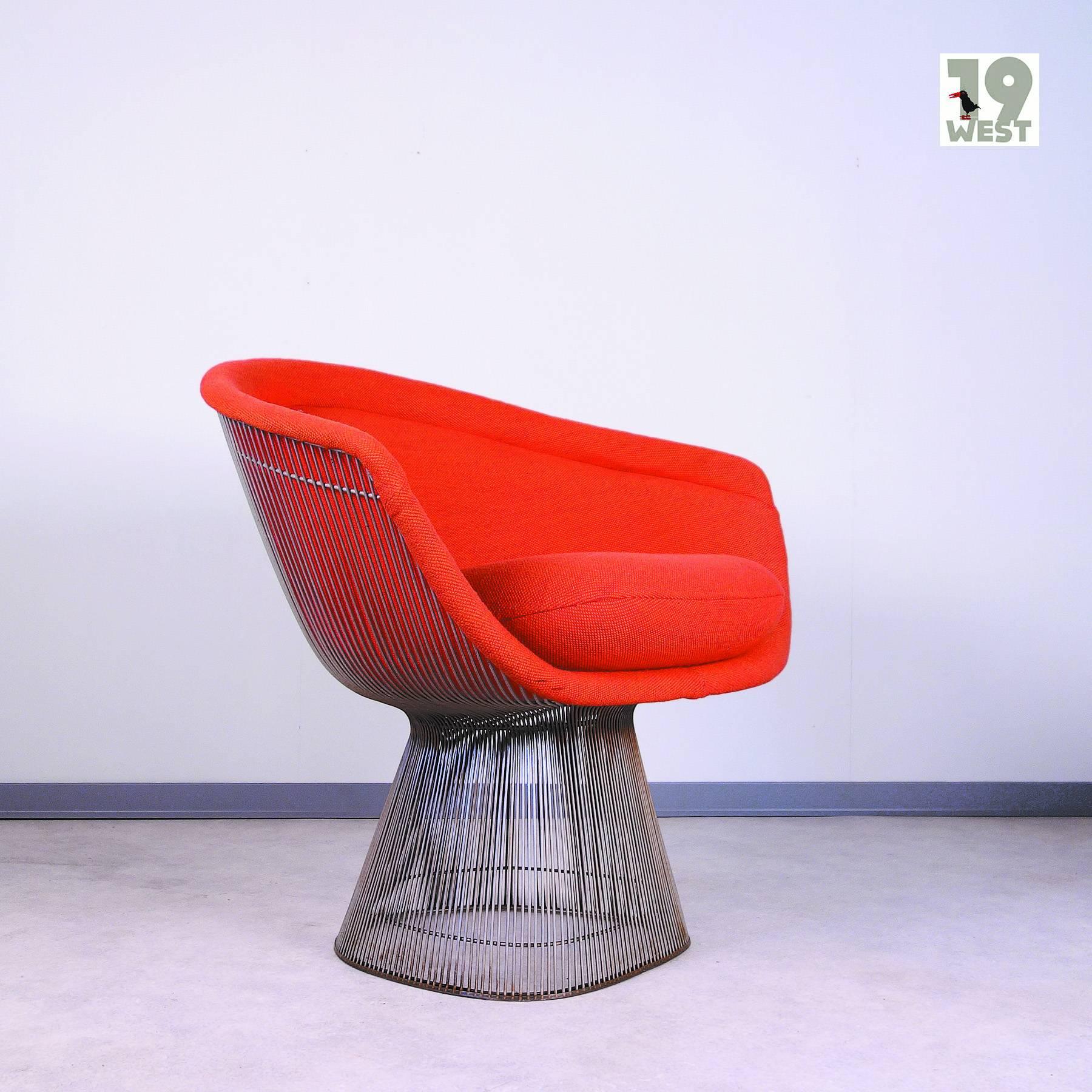 Platner lounge chair, designed in 1966 by Warren Platner, manufactured by Knoll International. The chair is one of the icons of 20th century design and just as much a functional piece of seating furniture as it is a sculptural object.

Materials: