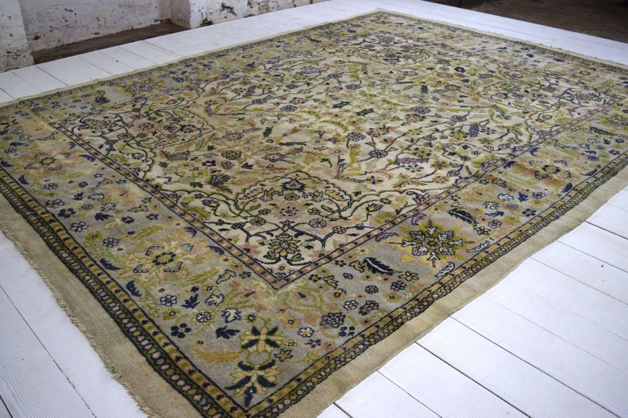 Antique Sultanabad Carpet, West Persia, Late 19th Century 1