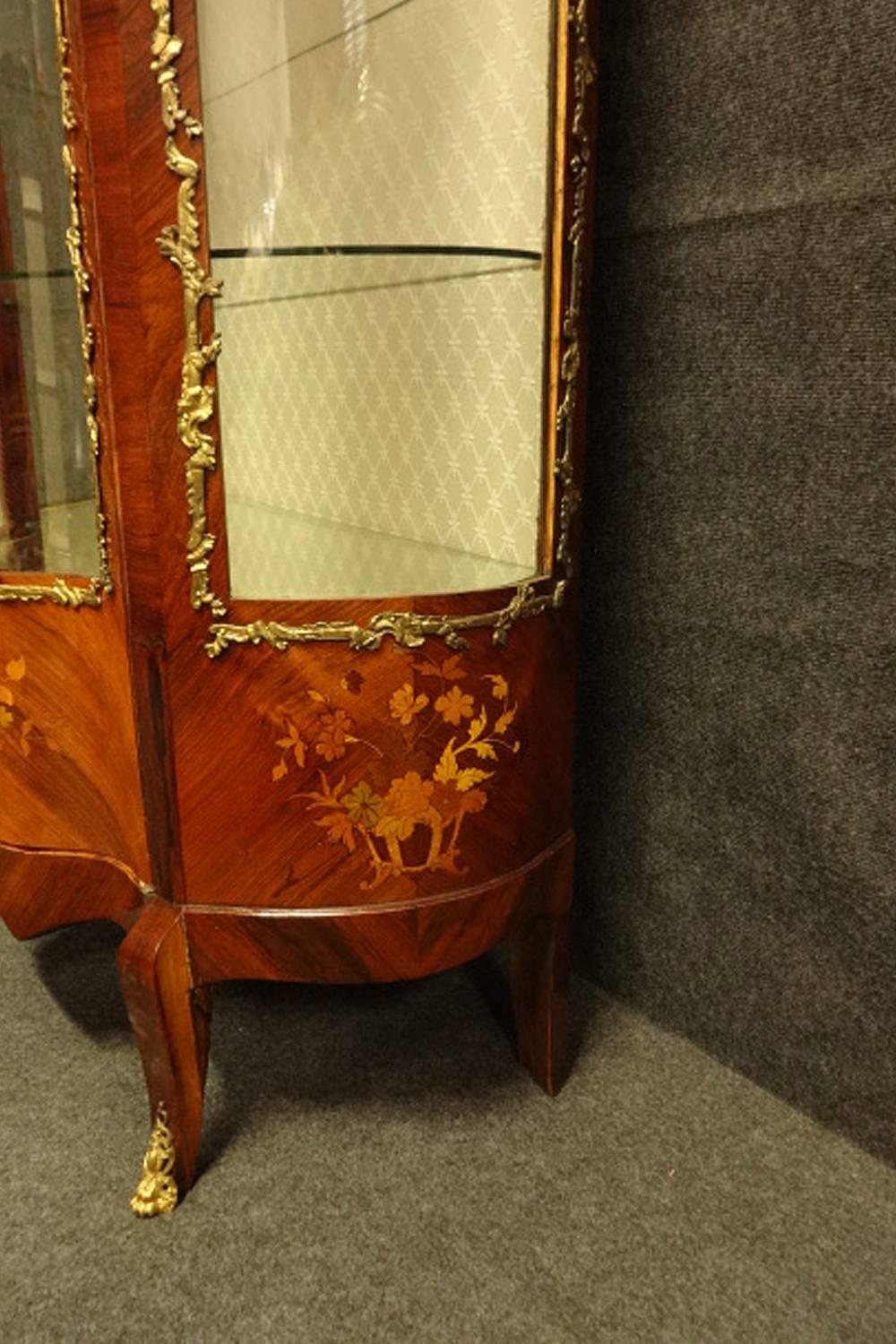 Outstanding Kingwood 19th Century Floral Marquetry Display Vitreen For Sale 2