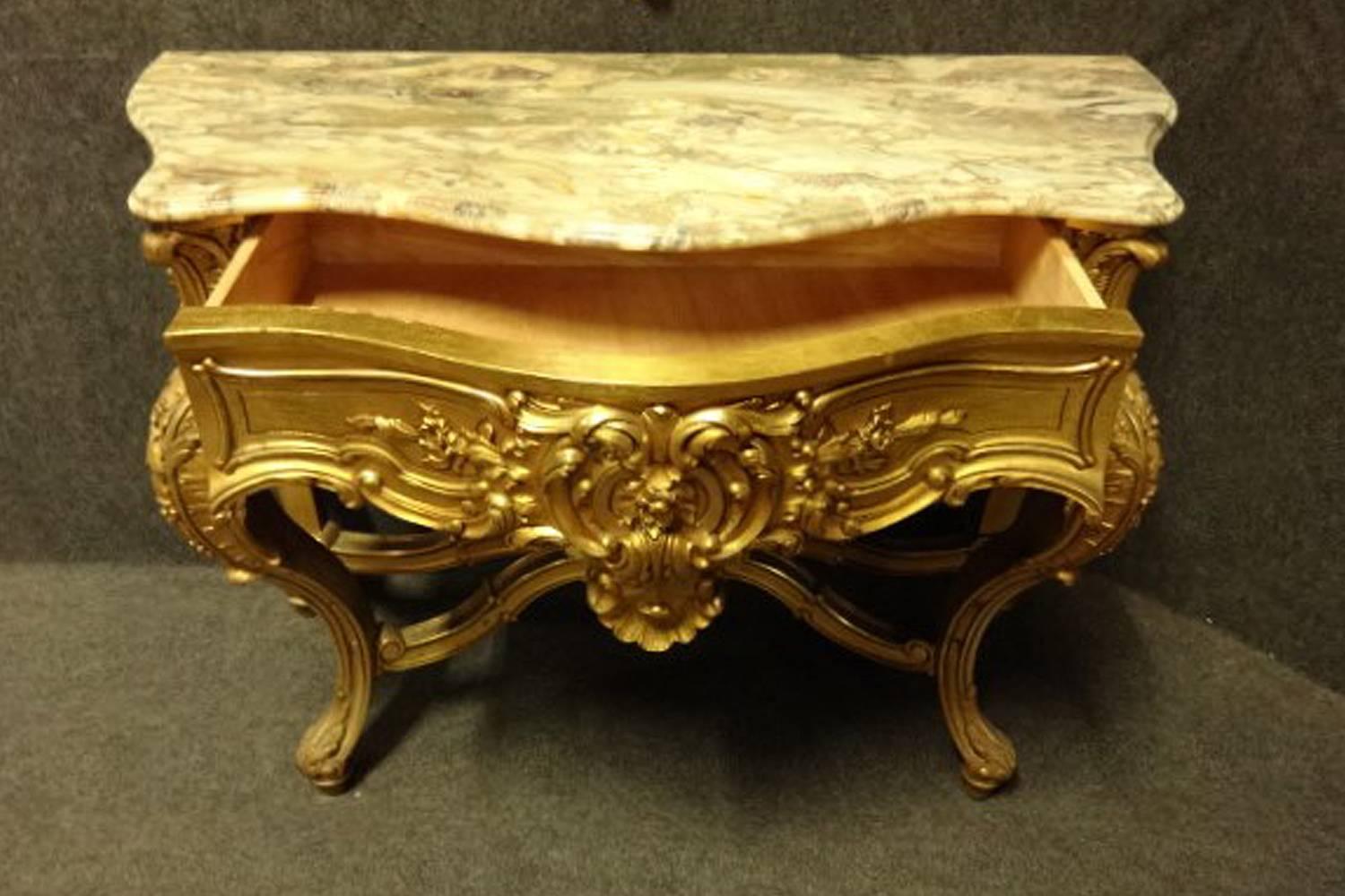 French Gilt amd Marble Topped Console Table with Matching Mirror early C20th For Sale 1