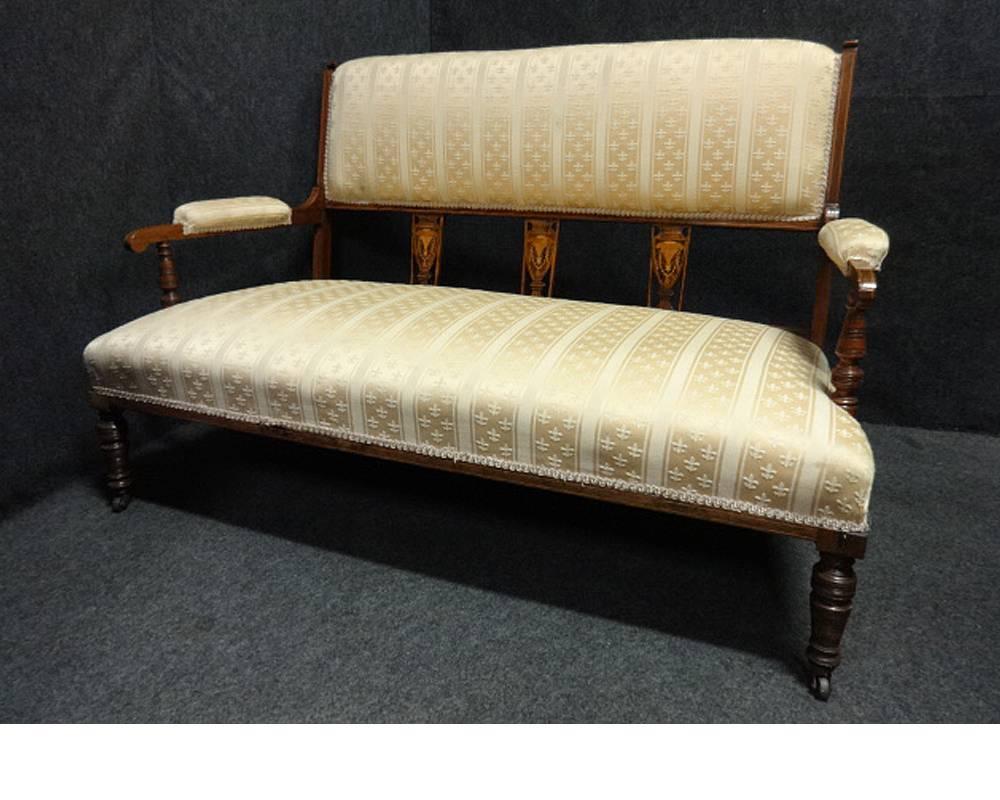 A good quality English rosewood sofa, couch, settee, with classical inlays, in very good original condition.