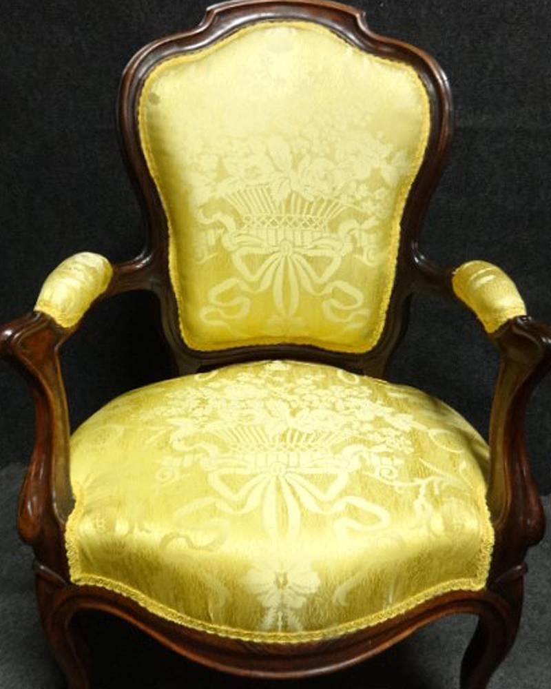 Superb Quality Pair of French 19th Century Rosewood Elbow Chairs For Sale 4