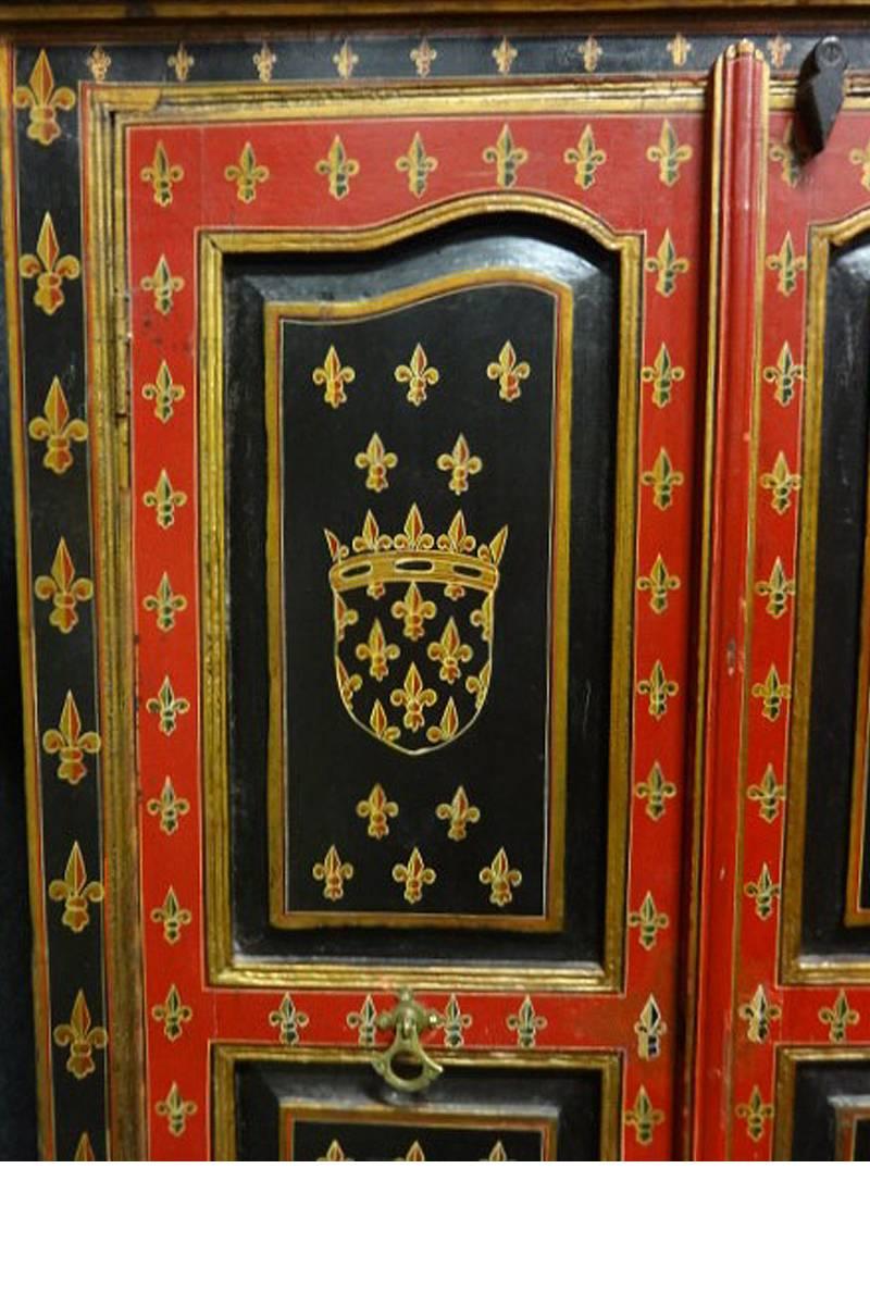 Magnificent Painted Hall Wardrobe In Good Condition For Sale In Applyby Magna, Staffordshire