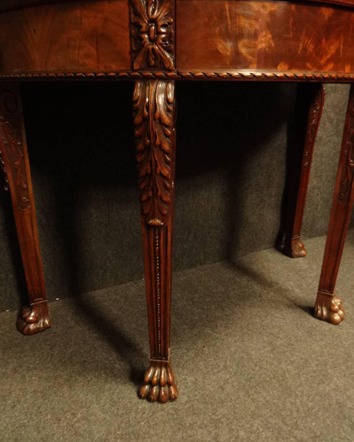Outstanding Irish Mahogany Console/Buffet Table in the Kentian Style by Maples For Sale 3