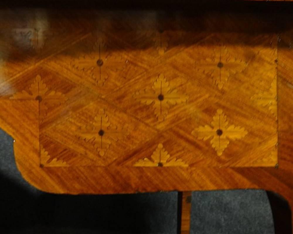 Superb French Kingwood Marquetry and Parquetry Desk For Sale 1