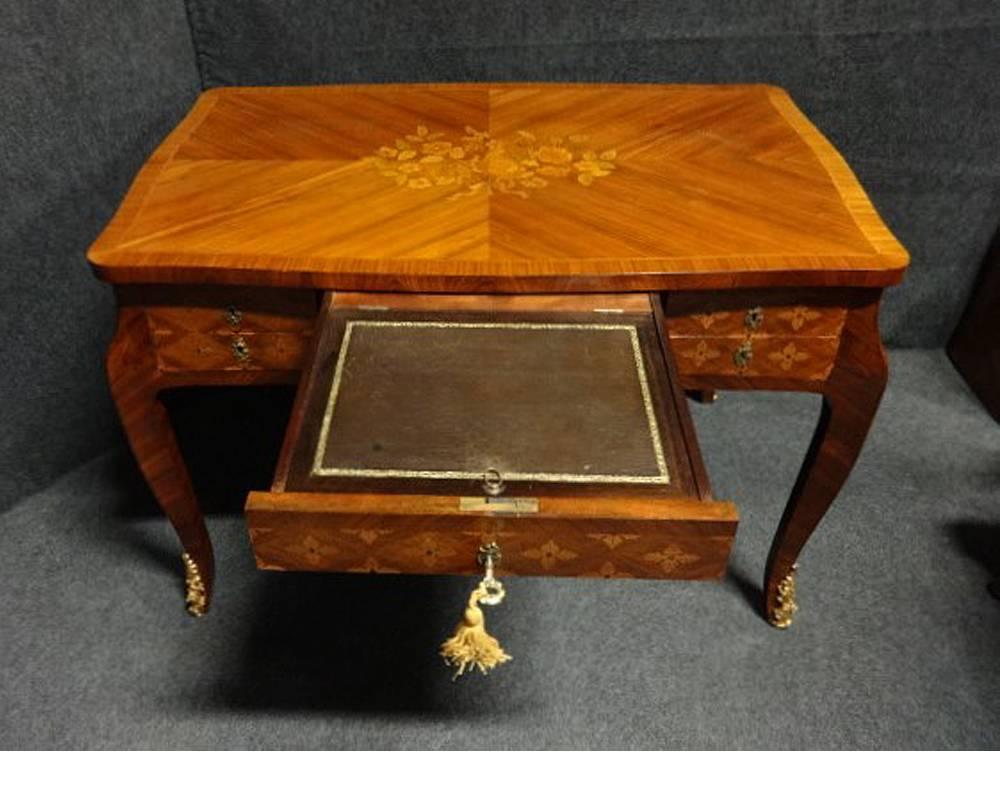 Superb French Kingwood Marquetry and Parquetry Desk For Sale 2